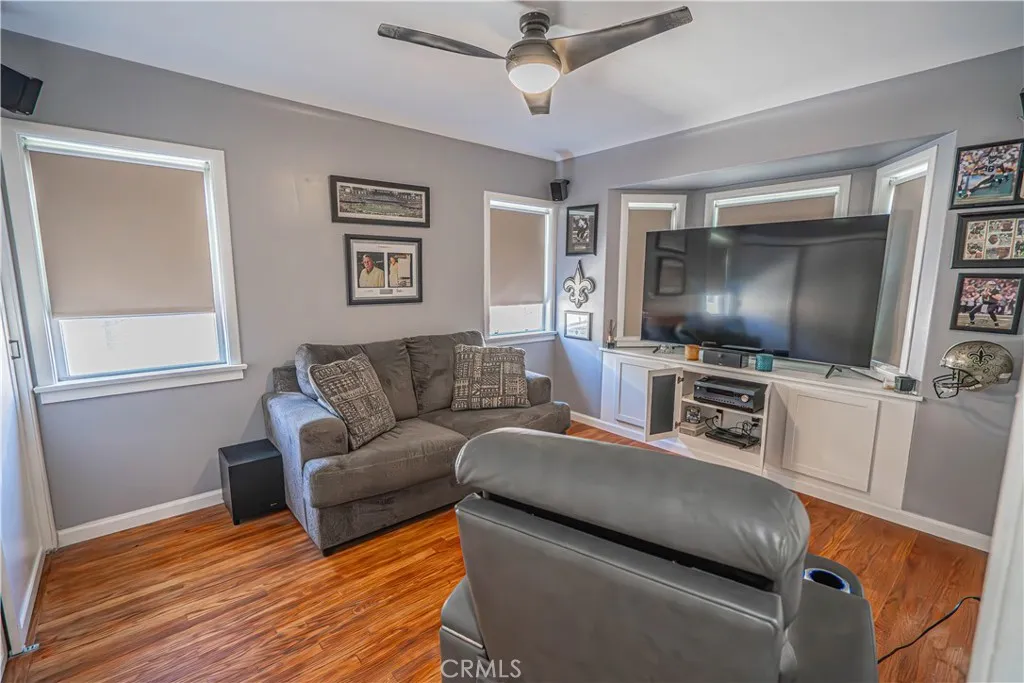 2429 Exposition Place, Los Angeles, California 90018 home-pic-20