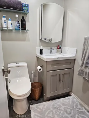 22153 James Alan Circle, Chatsworth, California 91311