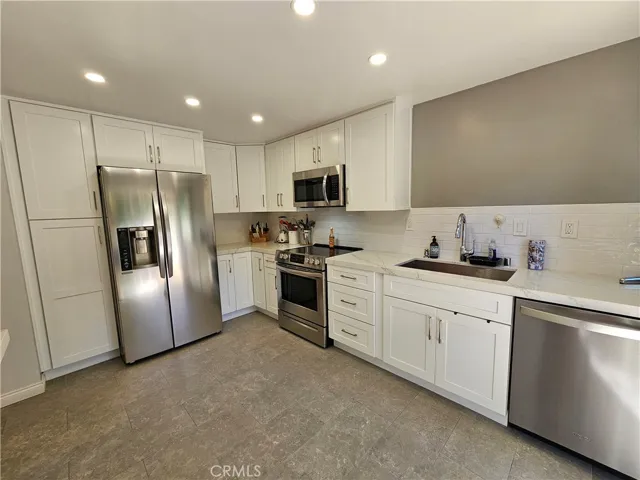 22153 James Alan Circle, Chatsworth, California 91311