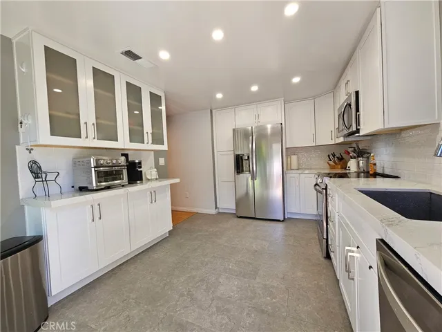 22153 James Alan Circle, Chatsworth, California 91311