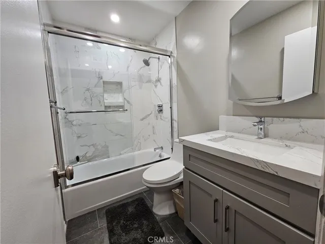 22153 James Alan Circle, Chatsworth, California 91311