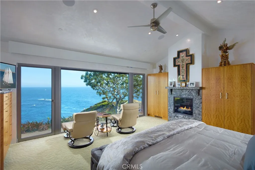 111 S La Senda Drive, Laguna Beach, California 92651 home-pic-30