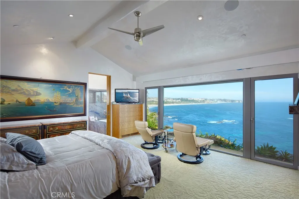111 S La Senda Drive, Laguna Beach, California 92651 home-pic-27