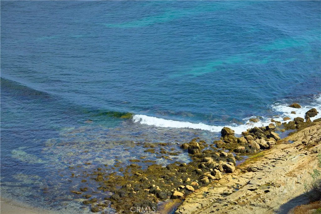 111 S La Senda Drive, Laguna Beach, California 92651 home-pic-47