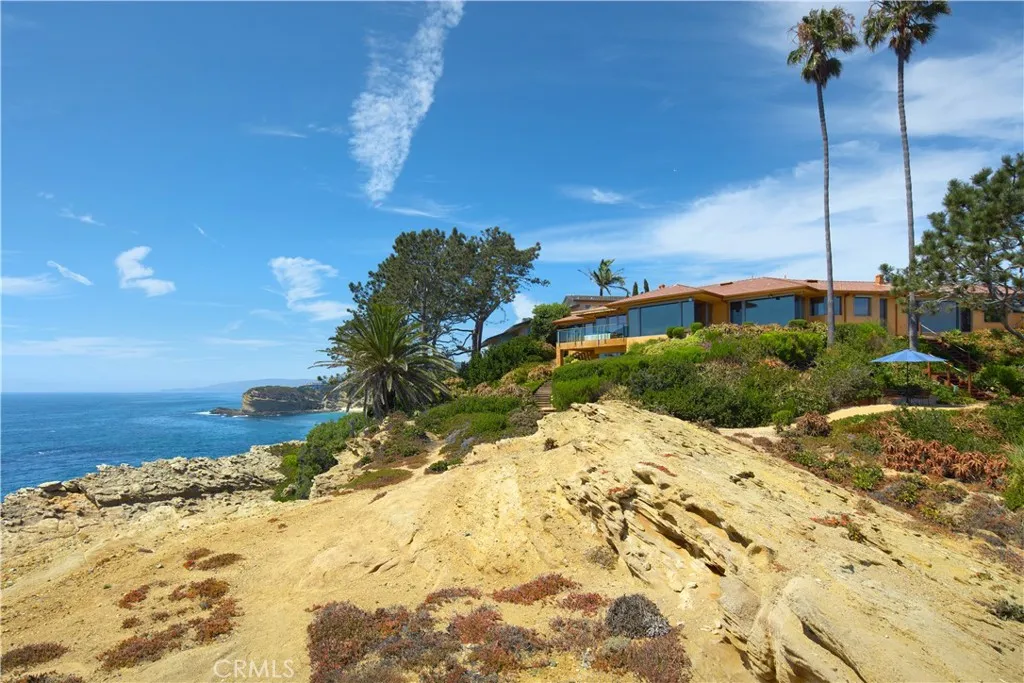 111 S La Senda Drive, Laguna Beach, California 92651 home-pic-54