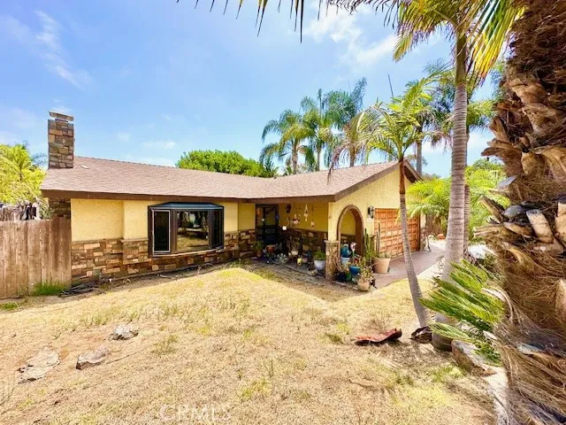 1525 Lauralynn Place, Oceanside, California 92054