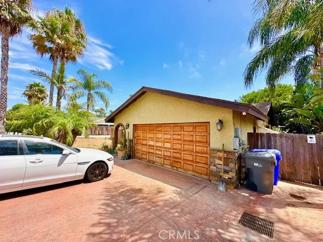 1525 Lauralynn Place, Oceanside, California 92054