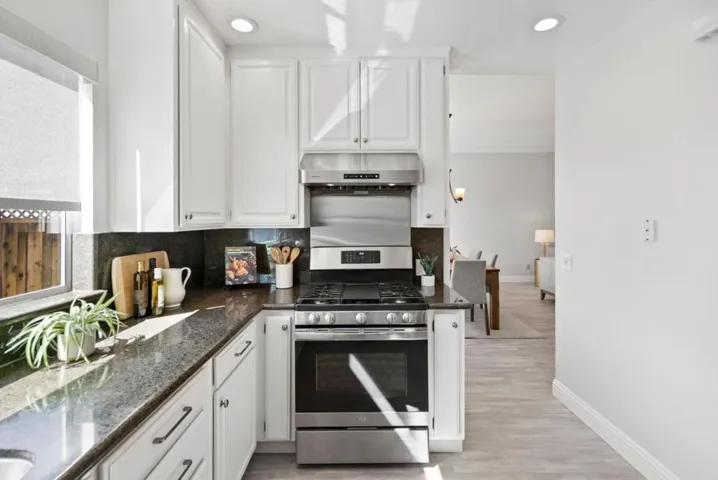 Kitchen 4