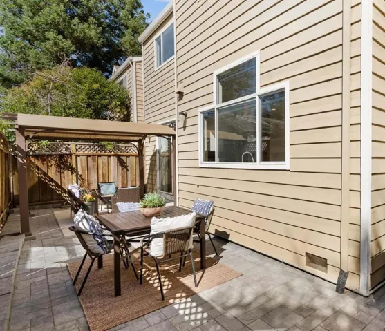 Patio 3