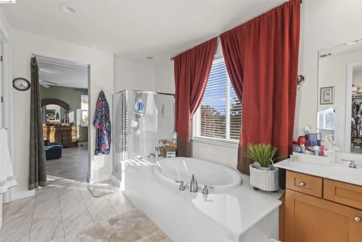 24 Minaret Rd, Oakley, California 94561
