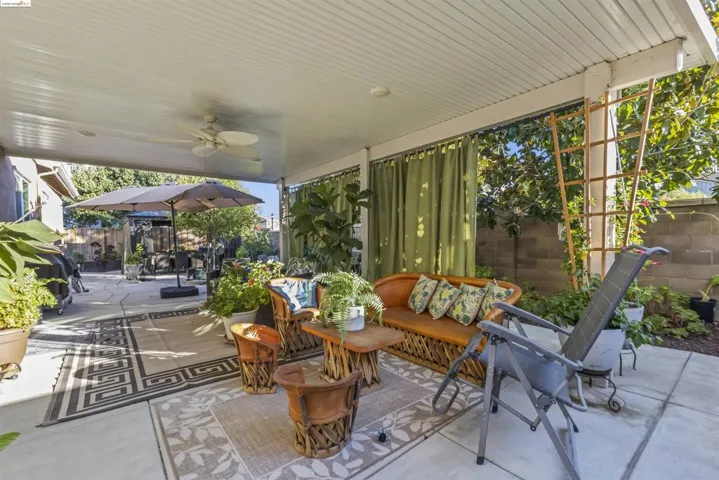 24 Minaret Rd, Oakley, California 94561