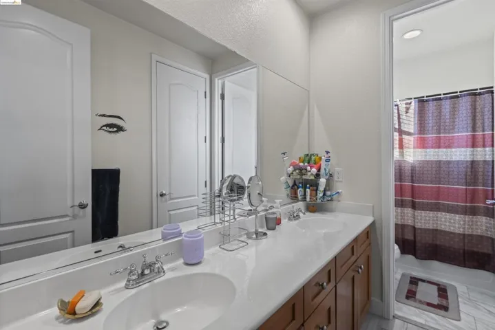 24 Minaret Rd, Oakley, California 94561