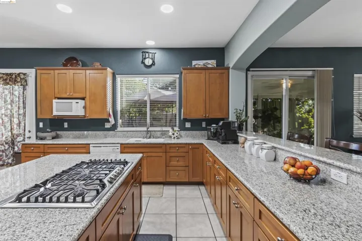 24 Minaret Rd, Oakley, California 94561