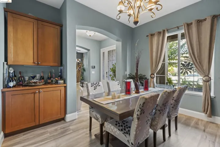 24 Minaret Rd, Oakley, California 94561