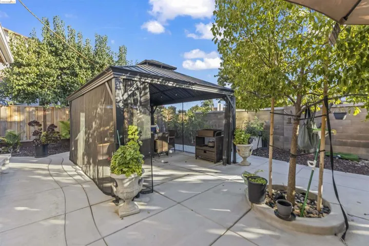 24 Minaret Rd, Oakley, California 94561
