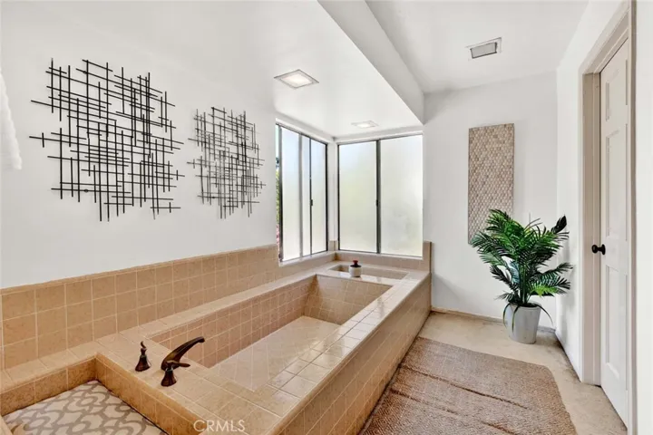10871 Furlong Drive, North Tustin, California 92705