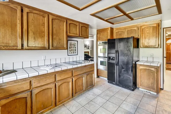 319 Castle Rock Road, Walnut Creek, California 94598-4518