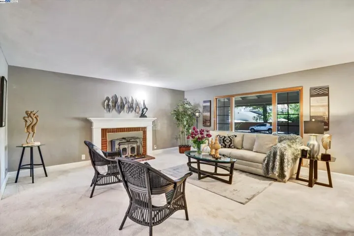 319 Castle Rock Road, Walnut Creek, California 94598-4518