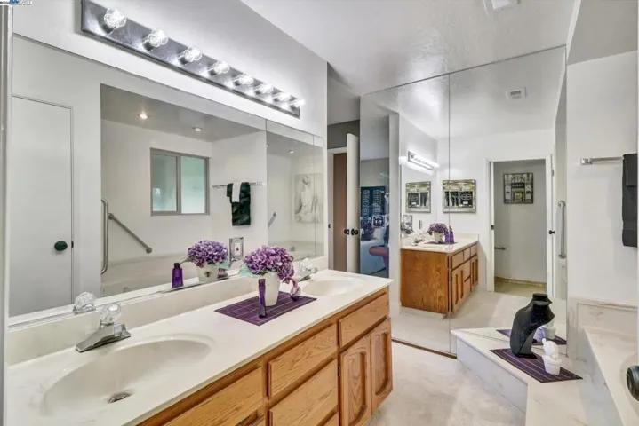 319 Castle Rock Road, Walnut Creek, California 94598-4518