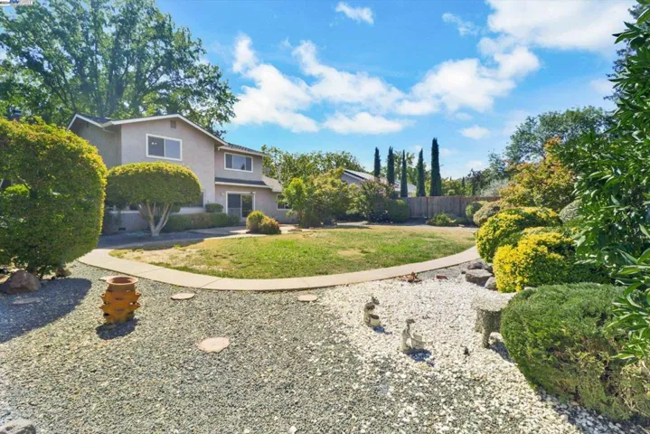 319 Castle Rock Road, Walnut Creek, California 94598-4518