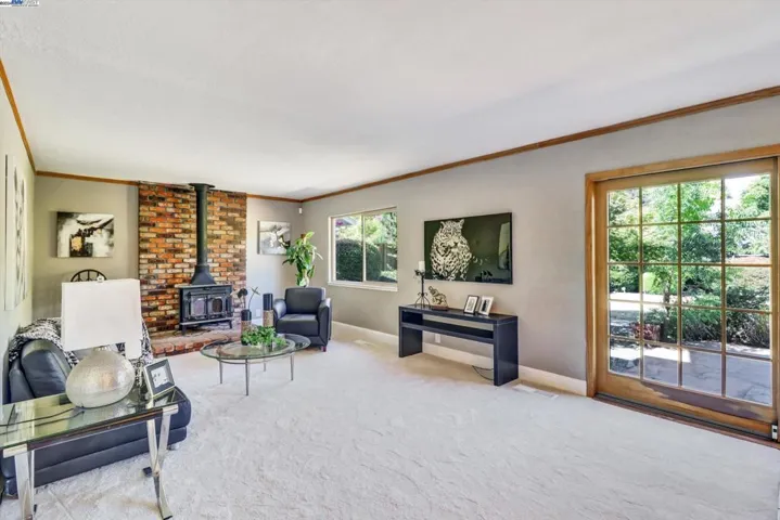 319 Castle Rock Road, Walnut Creek, California 94598-4518