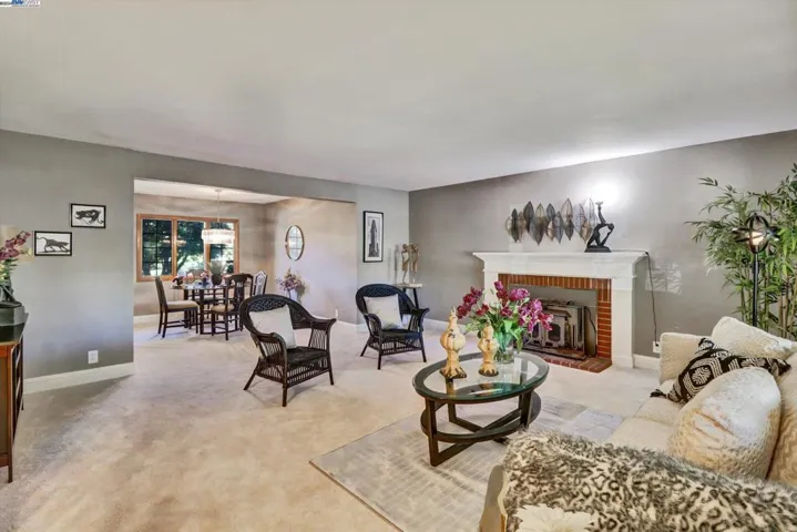 319 Castle Rock Road, Walnut Creek, California 94598-4518