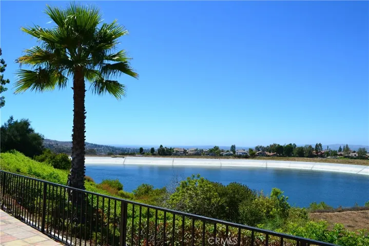 7049 E Viewpoint Lane, Anaheim Hills, California 92807