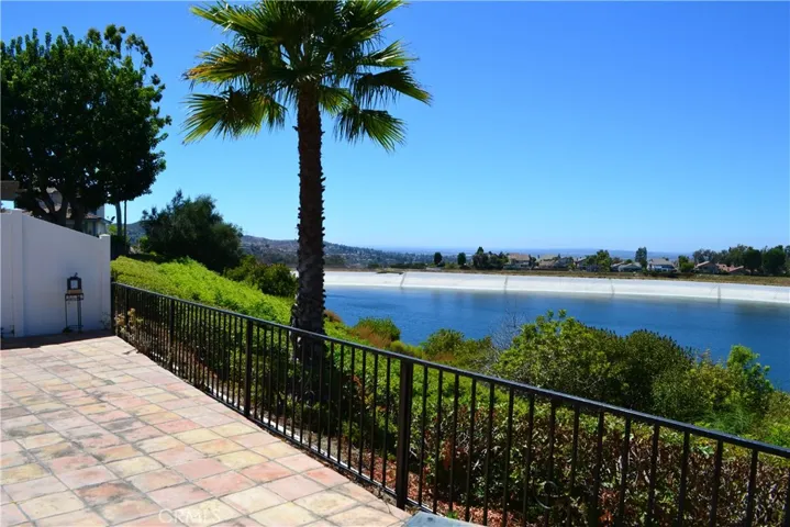 7049 E Viewpoint Lane, Anaheim Hills, California 92807