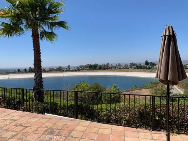 7049 E Viewpoint Lane, Anaheim Hills, California 92807