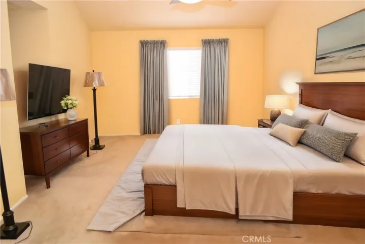 7049 E Viewpoint Lane, Anaheim Hills, California 92807