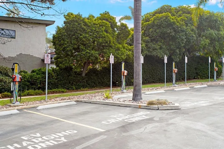 205 Helix Avenue, Solana Beach, California 92075