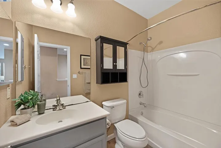 53 Nettle Ct, Oakley, California 94561