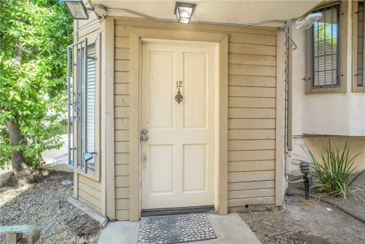 14715 Saticoy Street 12, Van Nuys, California 91405
