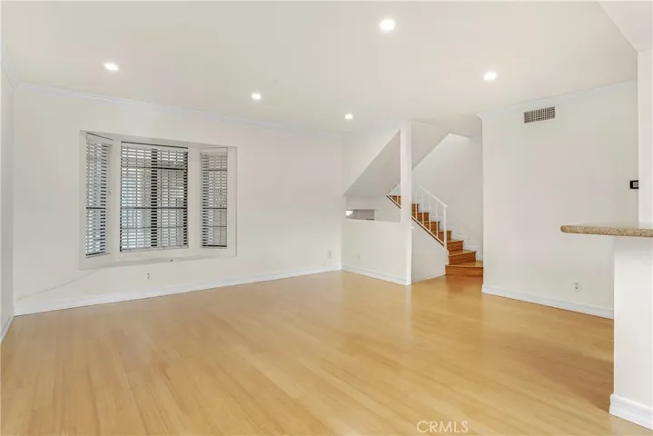 14715 Saticoy Street 12, Van Nuys, California 91405