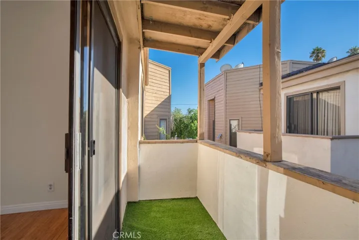 14715 Saticoy Street 12, Van Nuys, California 91405