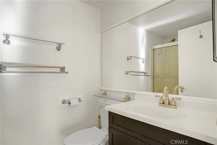 14715 Saticoy Street 12, Van Nuys, California 91405