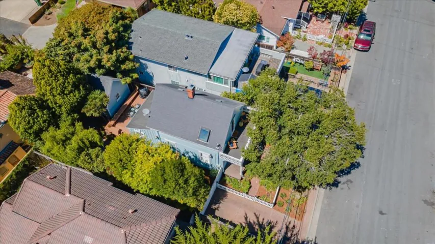 1555 Lincoln Avenue, Capitola, California 95010