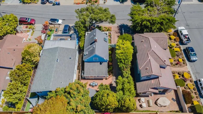 1555 Lincoln Avenue, Capitola, California 95010