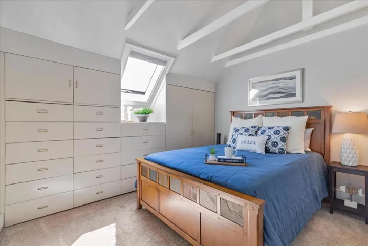 1555 Lincoln Avenue, Capitola, California 95010