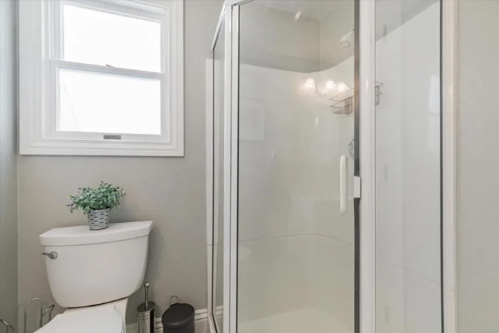 1555 Lincoln Avenue, Capitola, California 95010