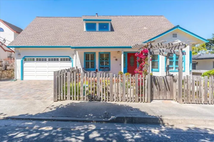 306 6th Street, Pacific Grove, California 93950