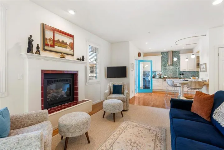 306 6th Street, Pacific Grove, California 93950
