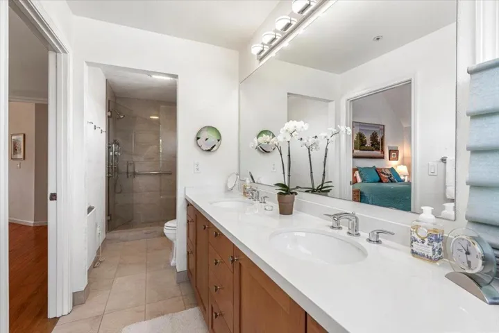 306 6th Street, Pacific Grove, California 93950