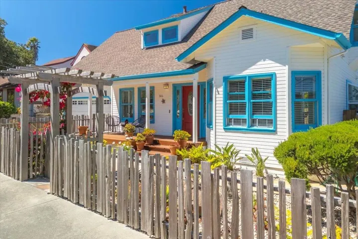306 6th Street, Pacific Grove, California 93950