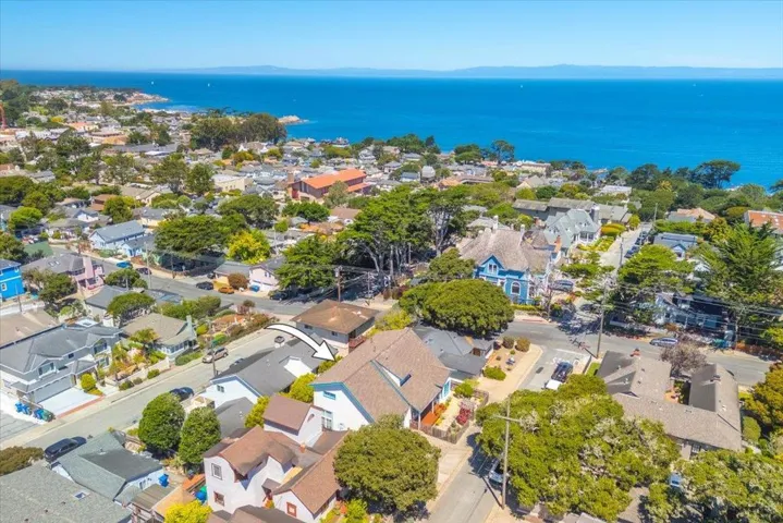 306 6th Street, Pacific Grove, California 93950