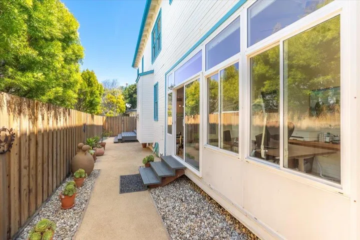306 6th Street, Pacific Grove, California 93950