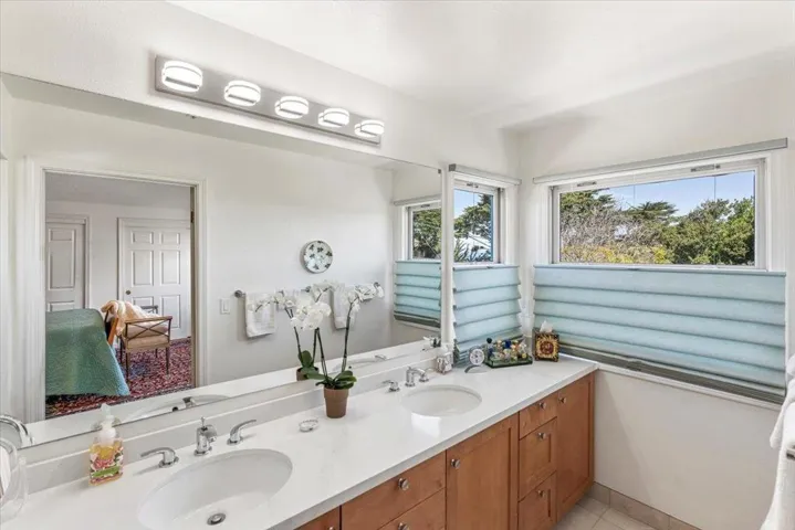 306 6th Street, Pacific Grove, California 93950