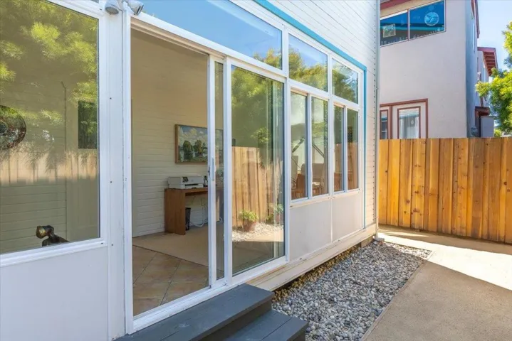 306 6th Street, Pacific Grove, California 93950