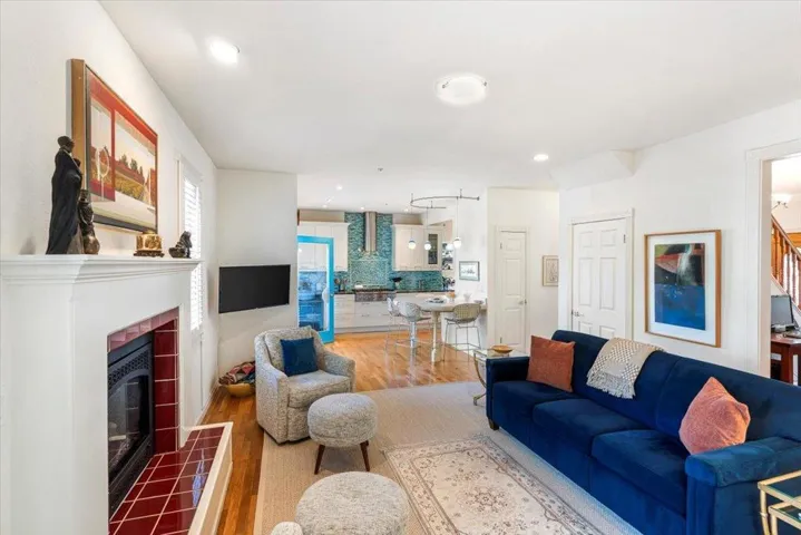 306 6th Street, Pacific Grove, California 93950