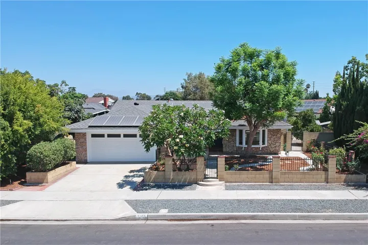3151 N. Hearthside St. Orange, CA 92865